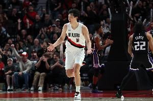 混音主帅：杨瀚森未主动要求执行最后一攻 两个三分都是顺势而为